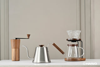Walnut Series V60 Barista Server 600mL