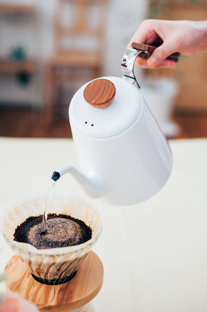 "Bona" Enamel Pour Over Coffee Kettle 800mL