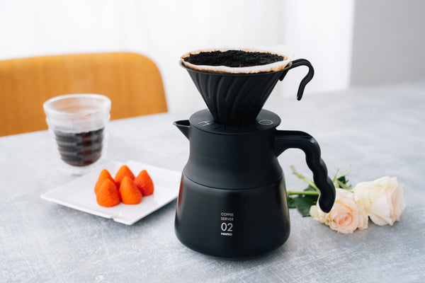 V60 Metal Coffee Dripper 02