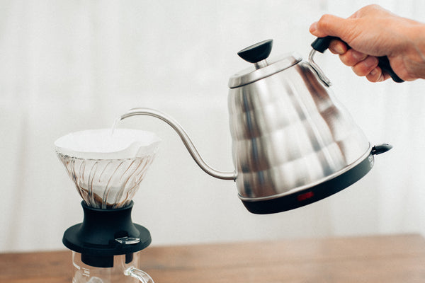 V60 "Buono" Electric Drip Kettle 800mL Silver