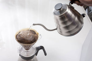 V60 "Buono" Electric Drip Kettle 800mL Silver