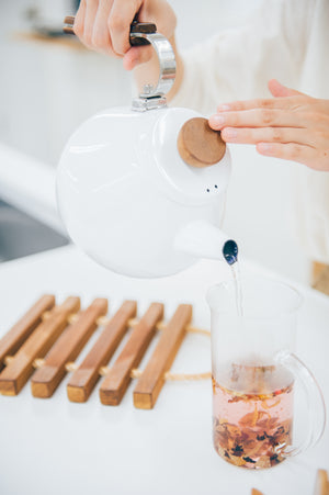 "Bona" Enamel Pour Over Coffee Kettle 800mL